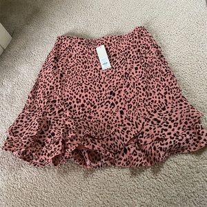 ruffled mini skirt